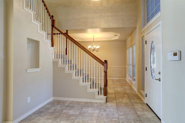 811 Water Oak Drive, Allen, TX 75002