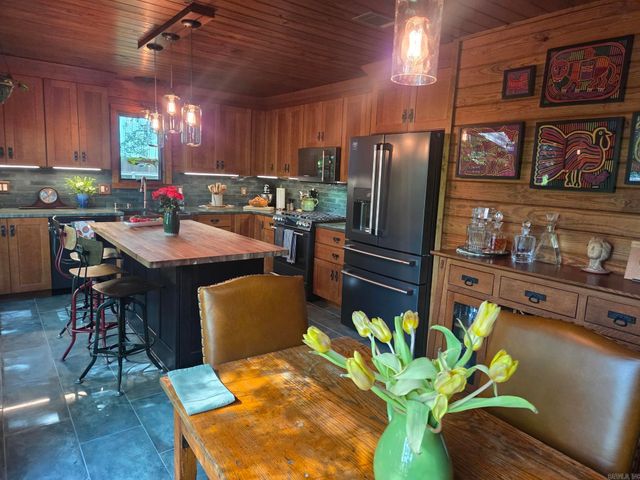 170 River Mist Drive, Pangburn, AR 72121