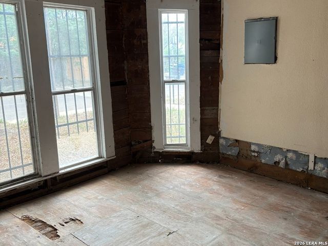 211 Gabriel, San Antonio, TX 78202