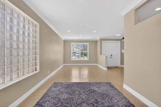 7245 Chesapeake Circle, Boynton Beach, FL 33436