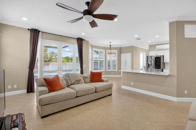 7245 Chesapeake Circle, Boynton Beach, FL 33436