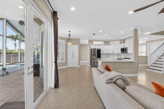 7245 Chesapeake Circle, Boynton Beach, FL 33436