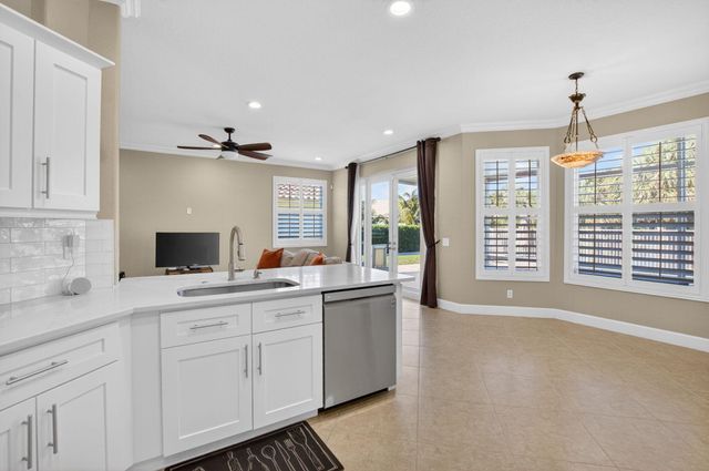 7245 Chesapeake Circle, Boynton Beach, FL 33436