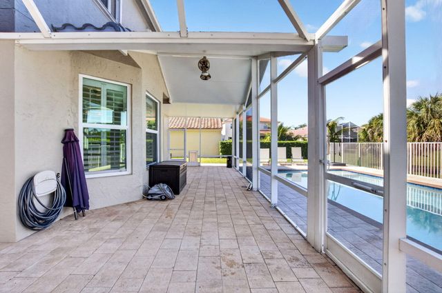 7245 Chesapeake Circle, Boynton Beach, FL 33436