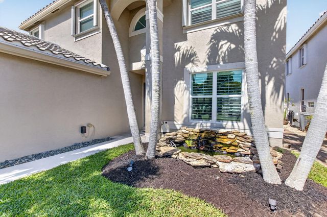 7245 Chesapeake Circle, Boynton Beach, FL 33436