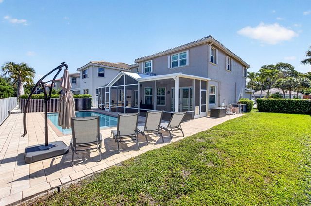 7245 Chesapeake Circle, Boynton Beach, FL 33436