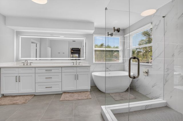 7245 Chesapeake Circle, Boynton Beach, FL 33436