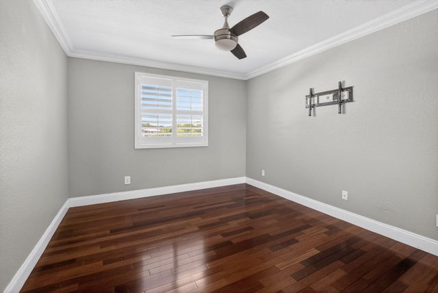 7245 Chesapeake Circle, Boynton Beach, FL 33436