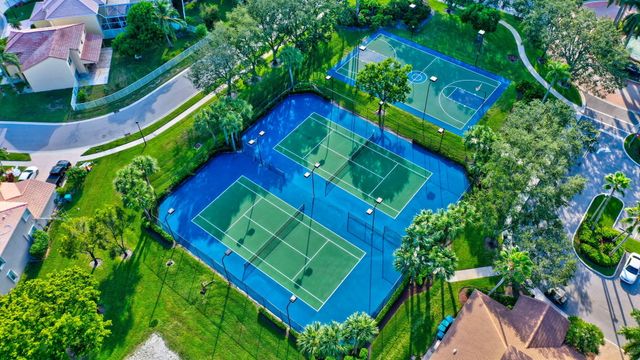 7245 Chesapeake Circle, Boynton Beach, FL 33436