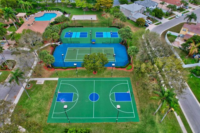 7245 Chesapeake Circle, Boynton Beach, FL 33436