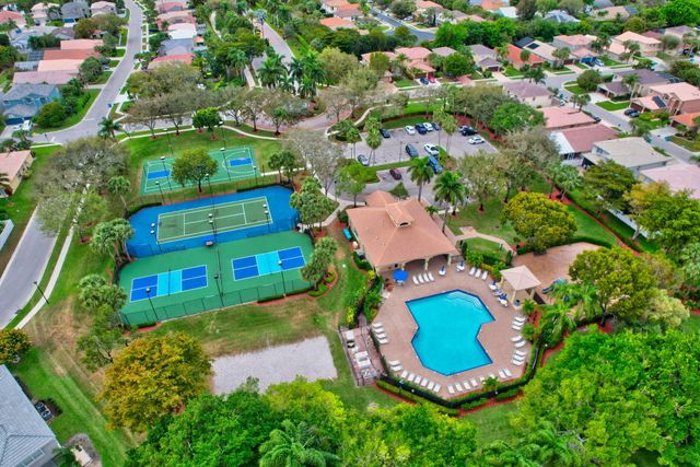 7245 Chesapeake Circle, Boynton Beach, FL 33436