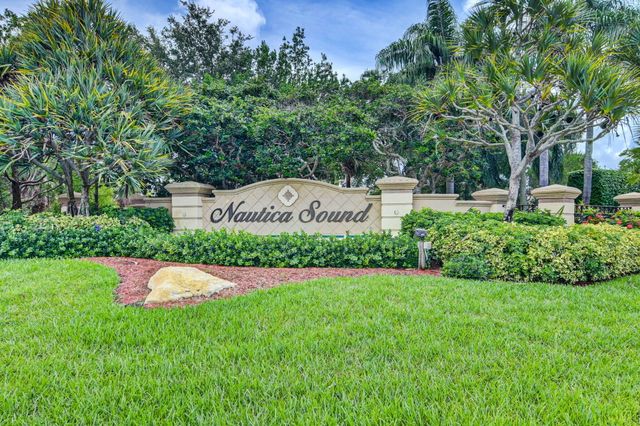 7245 Chesapeake Circle, Boynton Beach, FL 33436