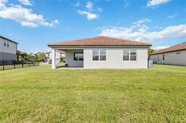 13723 GREEN HAMMOCK PLACE, Lakewood Ranch, FL 34211