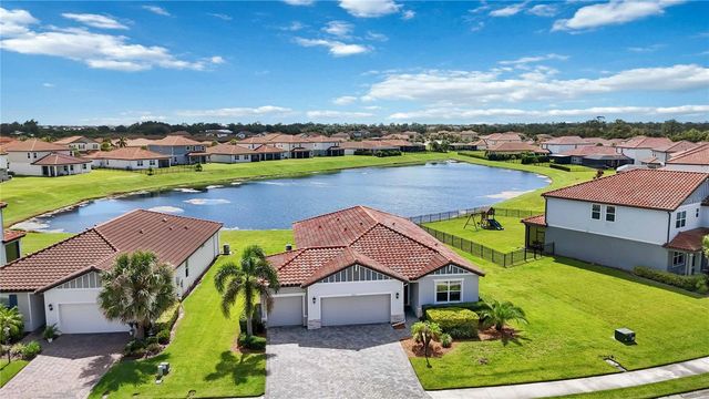 13723 GREEN HAMMOCK PLACE, Lakewood Ranch, FL 34211