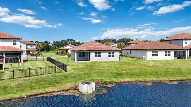 13723 GREEN HAMMOCK PLACE, Lakewood Ranch, FL 34211