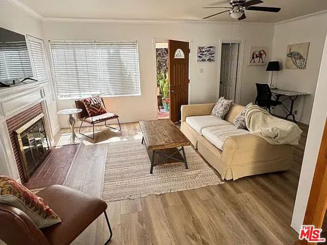 3822 Huron Avenue, Culver City, CA 90232