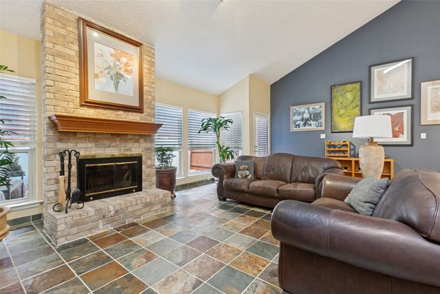 7450 Holly Hill Drive 108, Dallas, TX 75231