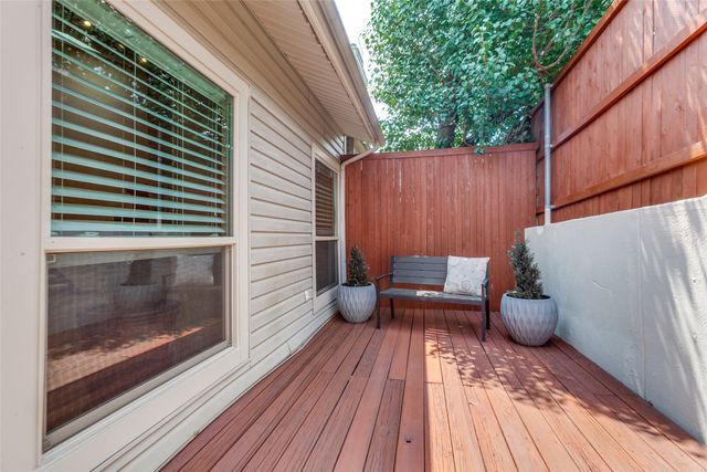 7450 Holly Hill Drive 108, Dallas, TX 75231