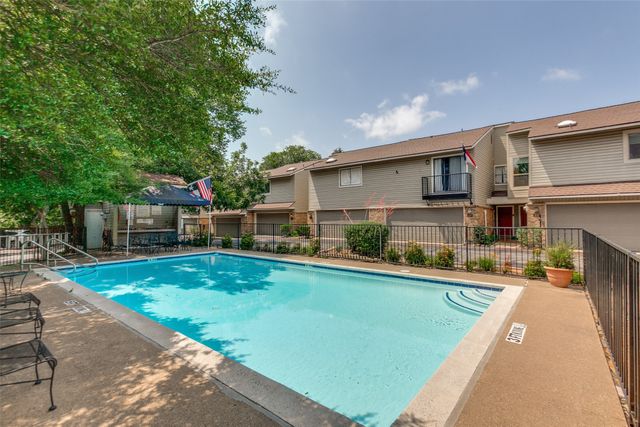 7450 Holly Hill Drive 108, Dallas, TX 75231