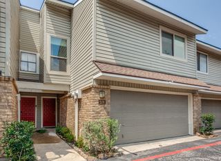 7450 Holly Hill Drive 108, Dallas, TX 75231