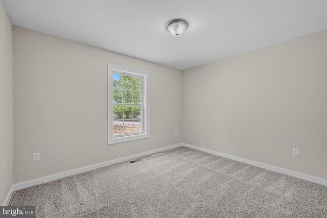 2499 AUDUBON RD, Hedgesville, WV 25427