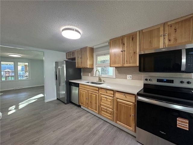 606 W South Street, Harrisonville, MO 64701