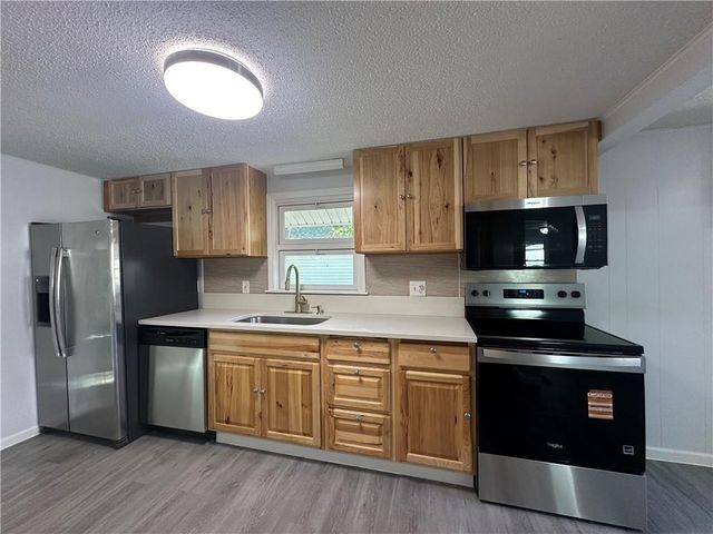 606 W South Street, Harrisonville, MO 64701