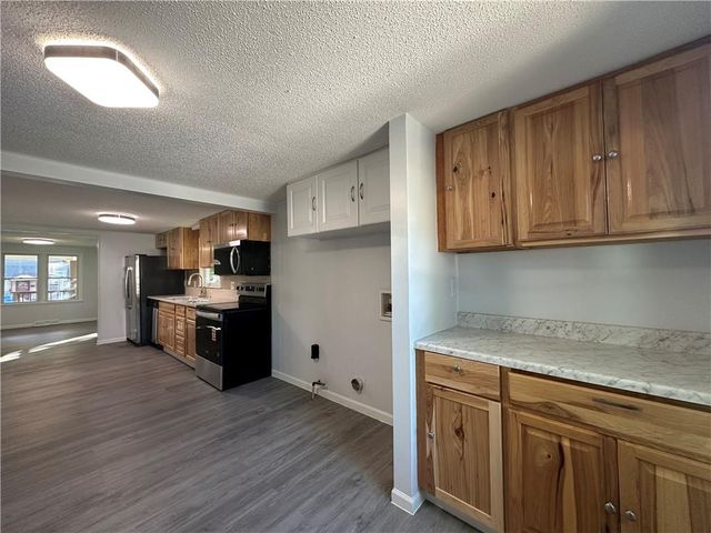 606 W South Street, Harrisonville, MO 64701