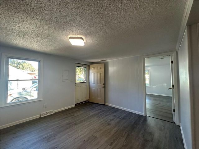 606 W South Street, Harrisonville, MO 64701