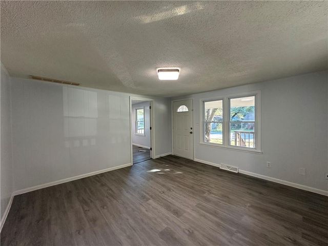 606 W South Street, Harrisonville, MO 64701