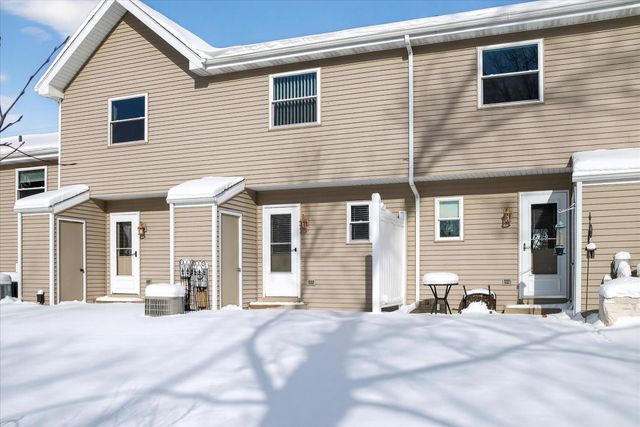 8058 Wimbledon Drive, Portage, MI 49024