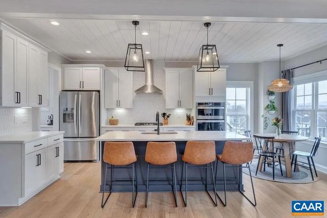 22 WARWICK DR, Crozet, VA 22932