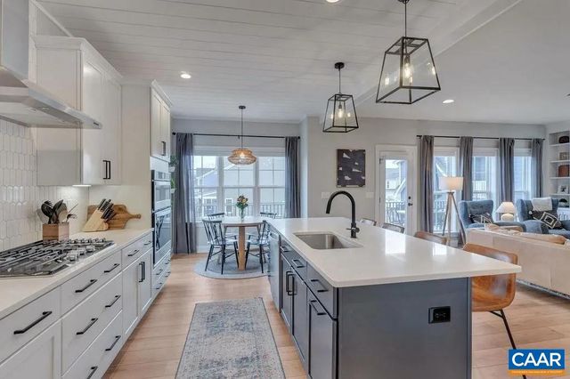 22 WARWICK DR, Crozet, VA 22932