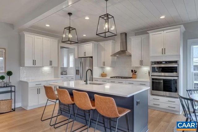 22 WARWICK DR, Crozet, VA 22932