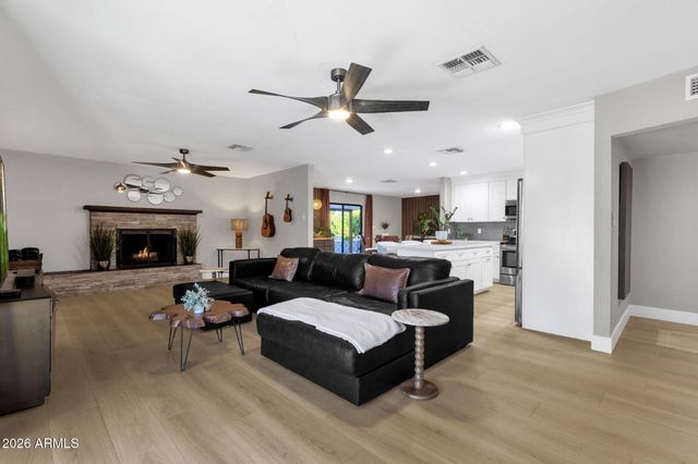 4937 N 82ND Street, Scottsdale, AZ 85251