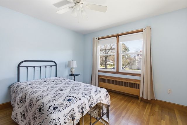 5 Manning Rd, Dedham, MA 02026