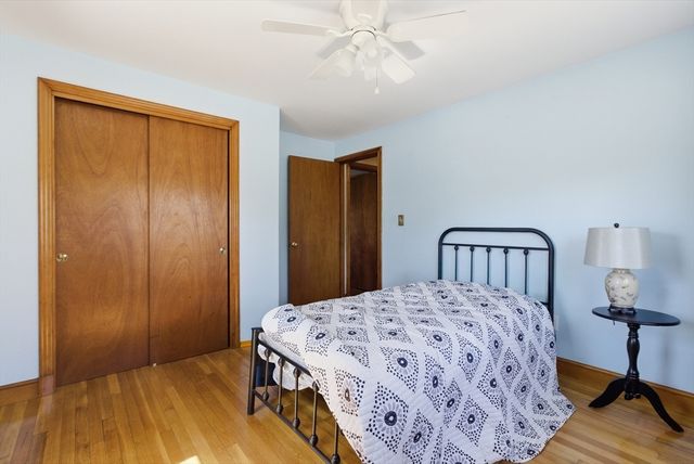 5 Manning Rd, Dedham, MA 02026