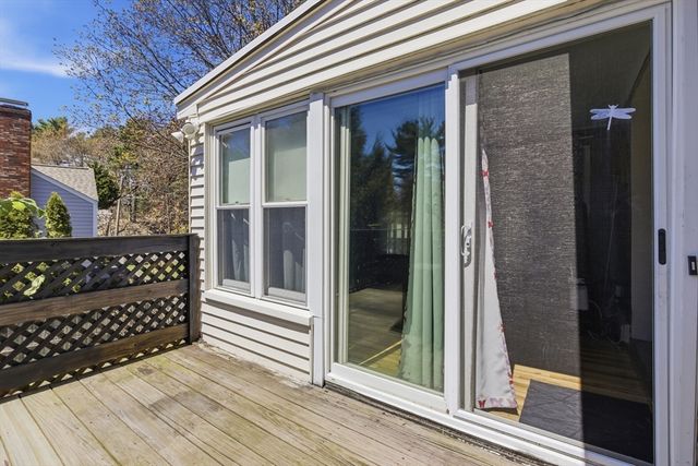 5 Manning Rd, Dedham, MA 02026