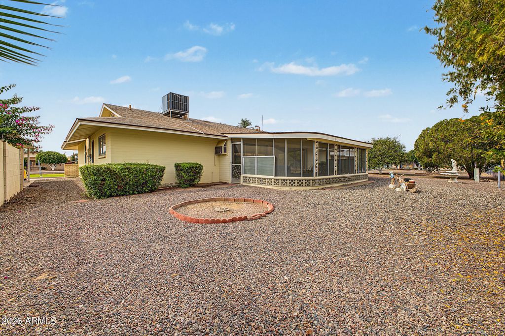 10438 W MOUNTAIN VIEW Road, Sun City, AZ 85351 — photo 2