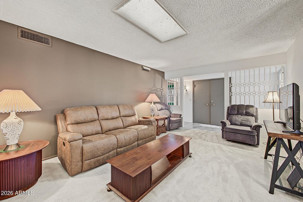 10438 W MOUNTAIN VIEW Road, Sun City, AZ 85351 — photo 4