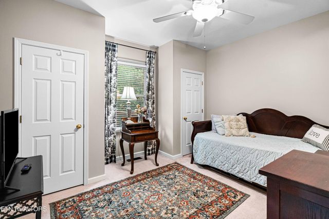 7819 La Barrington Blvd, Powell, TN 37849