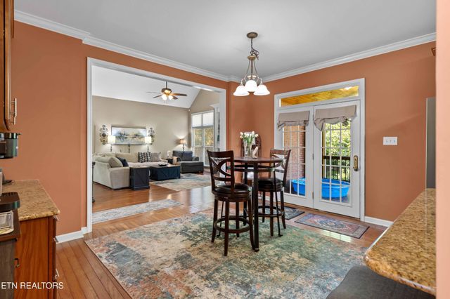 7819 La Barrington Blvd, Powell, TN 37849