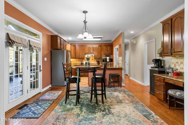 7819 La Barrington Blvd, Powell, TN 37849
