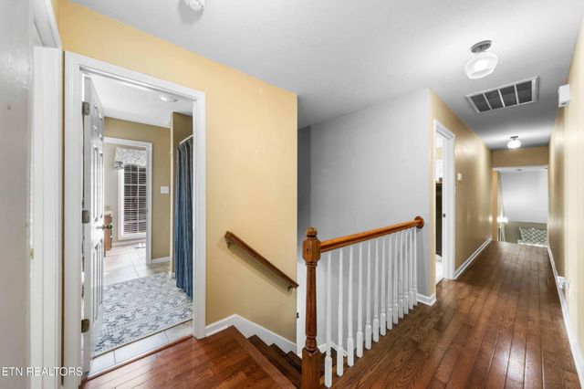 7819 La Barrington Blvd, Powell, TN 37849