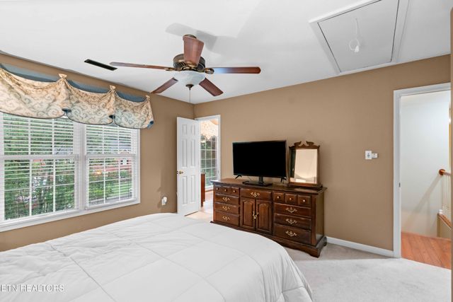 7819 La Barrington Blvd, Powell, TN 37849