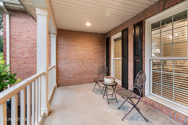 7819 La Barrington Blvd, Powell, TN 37849
