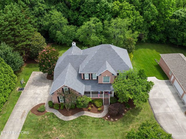 7819 La Barrington Blvd, Powell, TN 37849