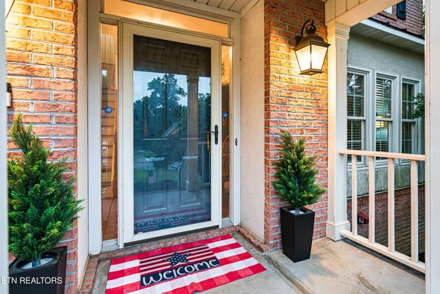 7819 La Barrington Blvd, Powell, TN 37849
