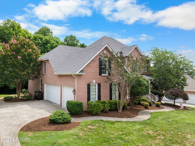 7819 La Barrington Blvd, Powell, TN 37849