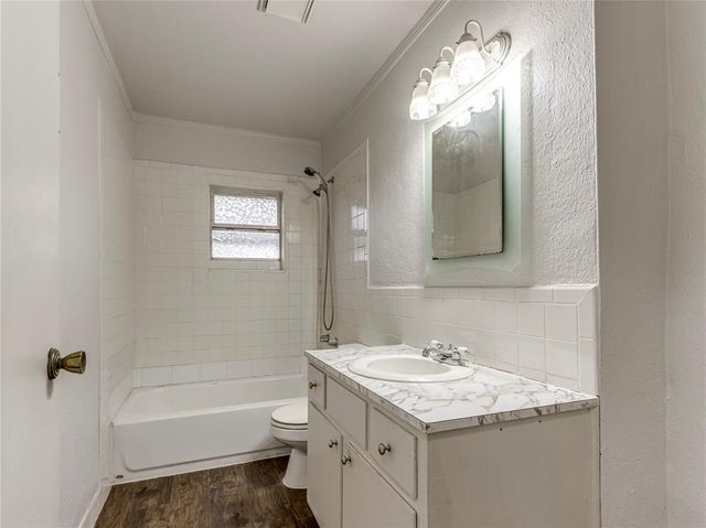 230 E Jacobs Drive, Midwest City, OK 73110